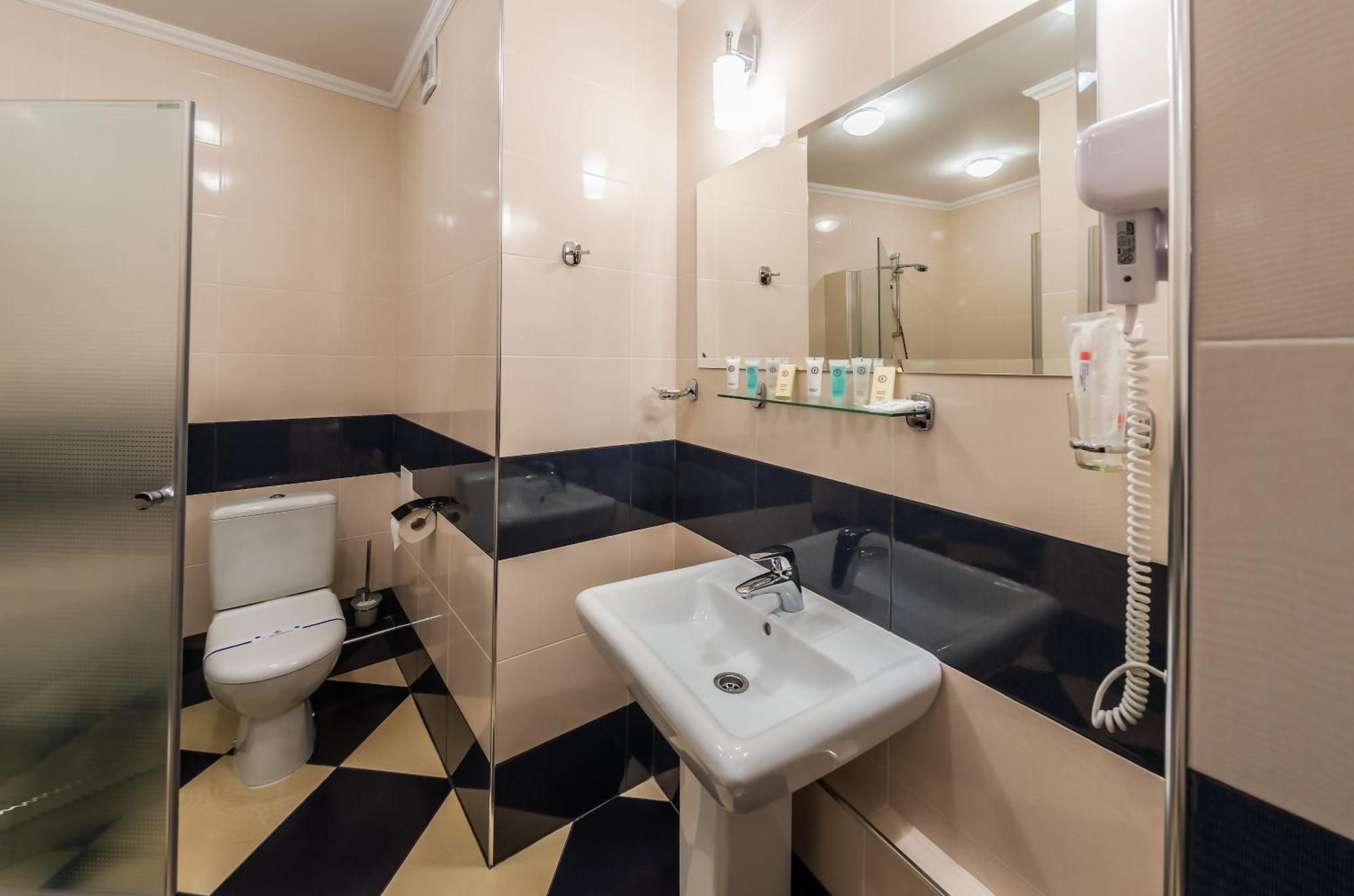 Franz Hotel&Restaurant Ивано-Франкивск Стая снимка